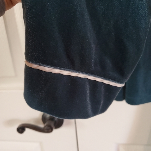 I.N.C. International Concepts 2-Pc Velvet Shawl-Collar Pajama Set Teal Intimates - Picture 4 of 15